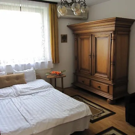 Zrinyi Haz Apartment Szantod Room photo