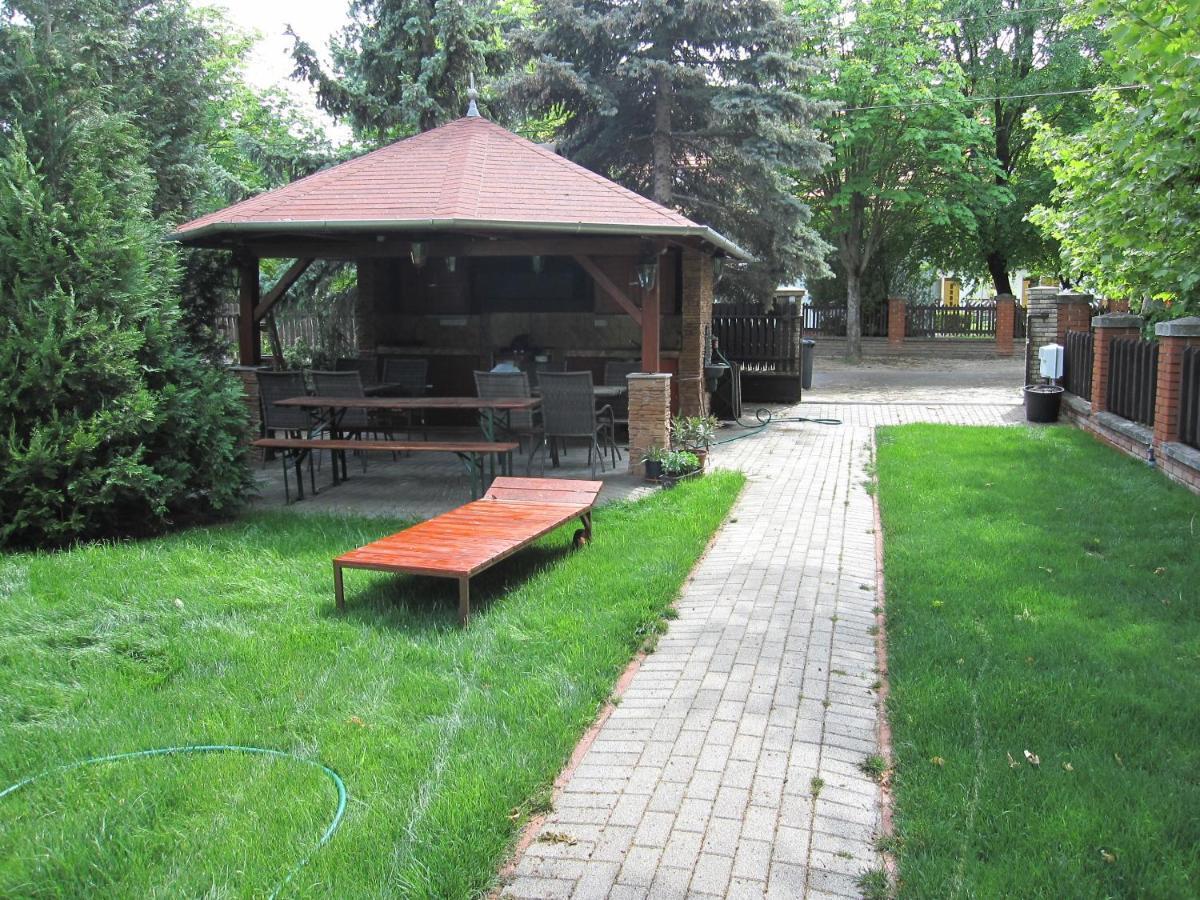 Apartment Zrinyi Haz Szantod