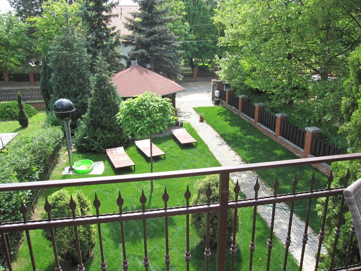 Zrinyi Haz Apartment *